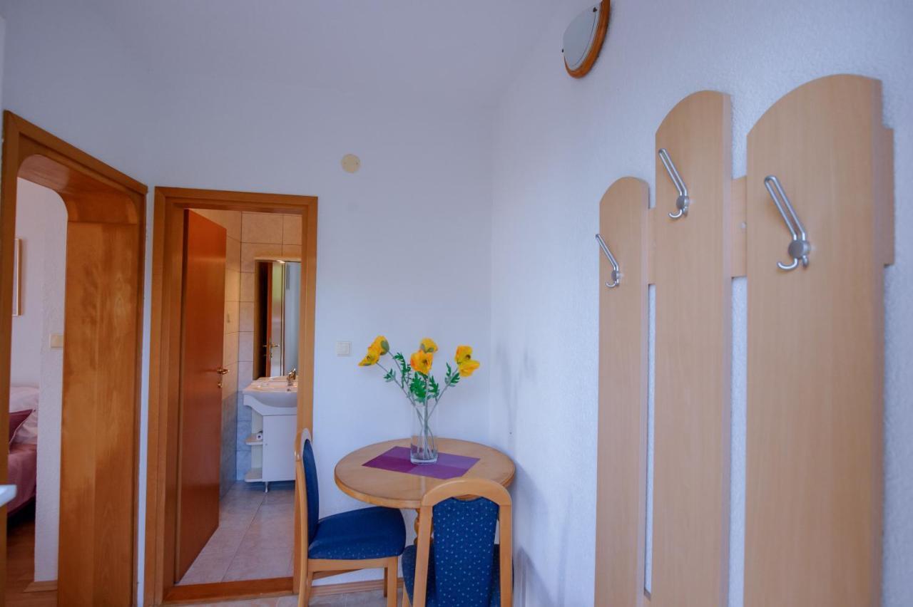 Pension Maric Rooms Brist Kültér fotó