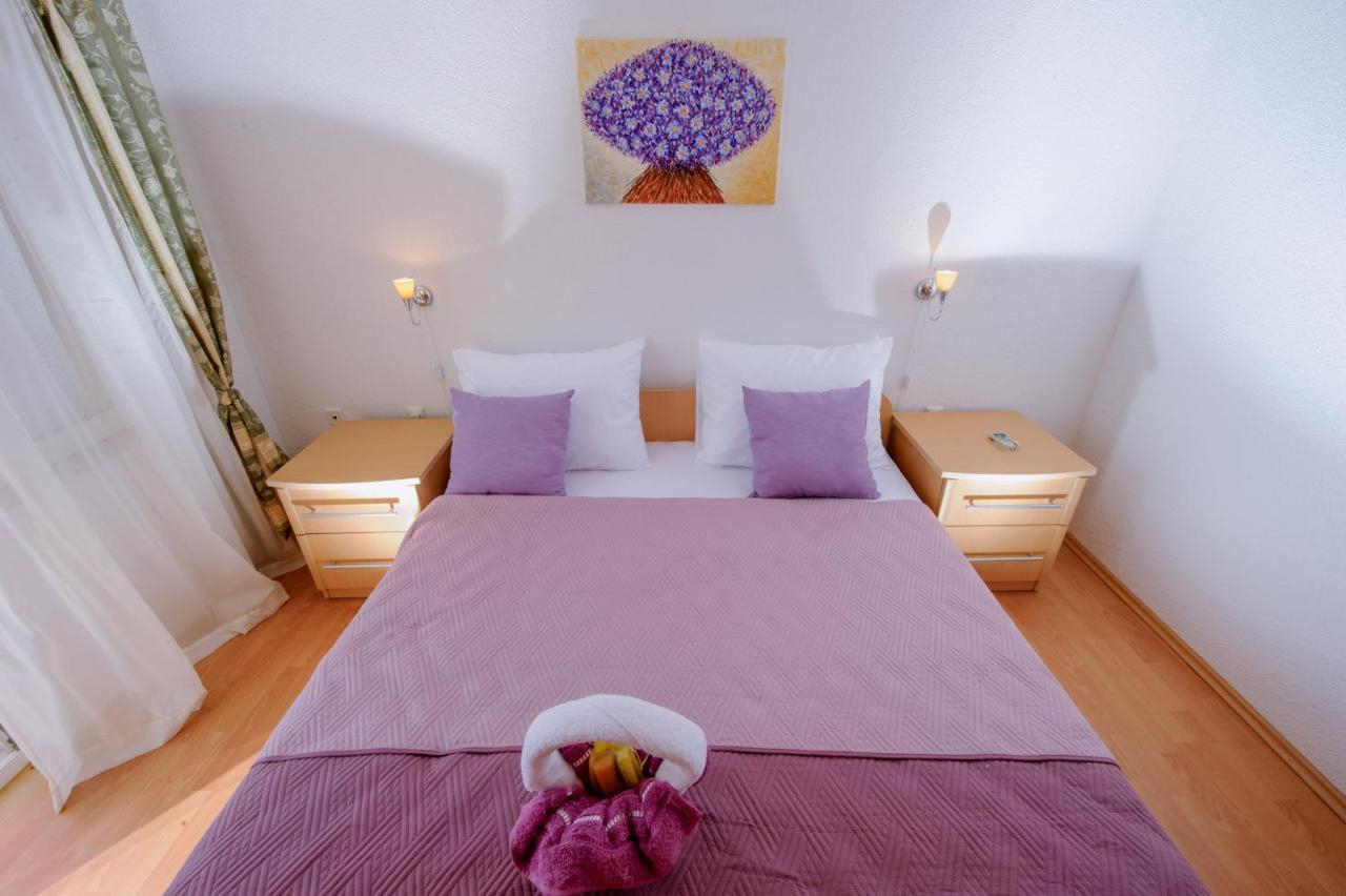 Pension Maric Rooms Brist Kültér fotó