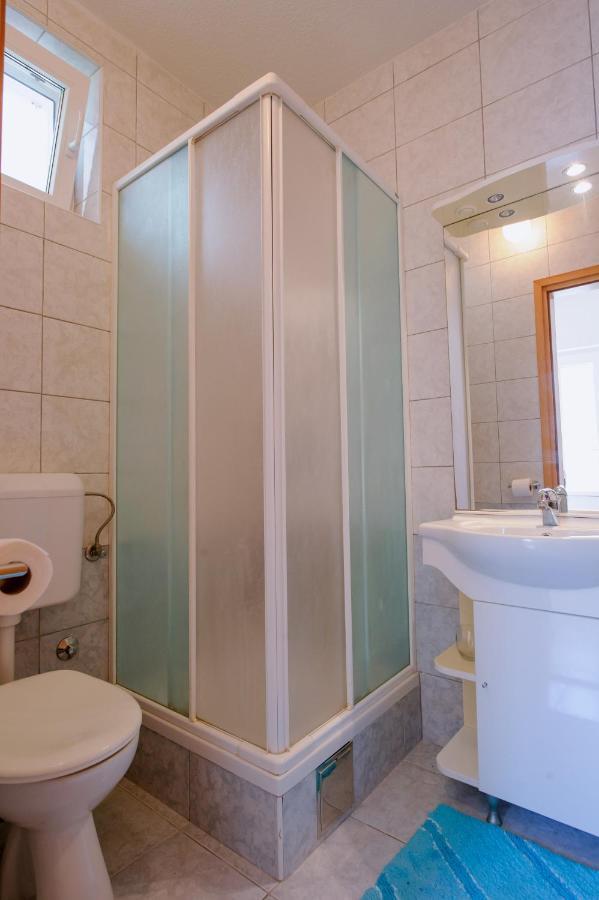 Pension Maric Rooms Brist Kültér fotó
